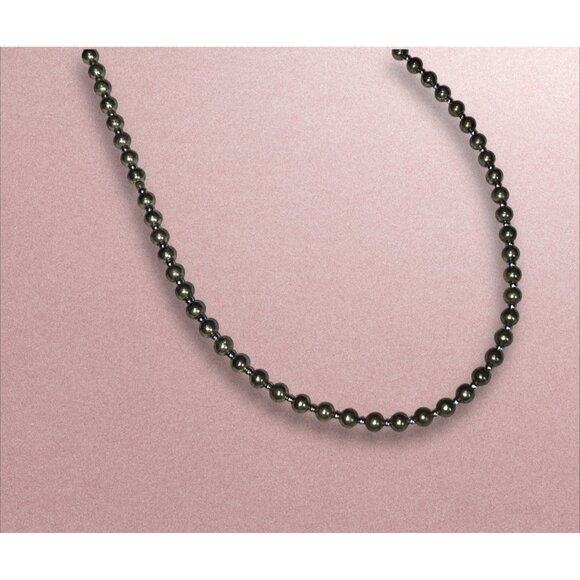 Vintage Gold Beaded Necklace With Intricate Clasp Design - Picture 4 of 5